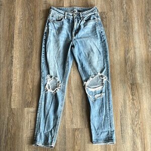 American Eagle Mom Blue Jeans